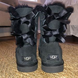 Black Bailey Bow Uggs